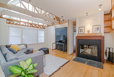 Read more about the article Choosing Furniture That  Compliments Your Home